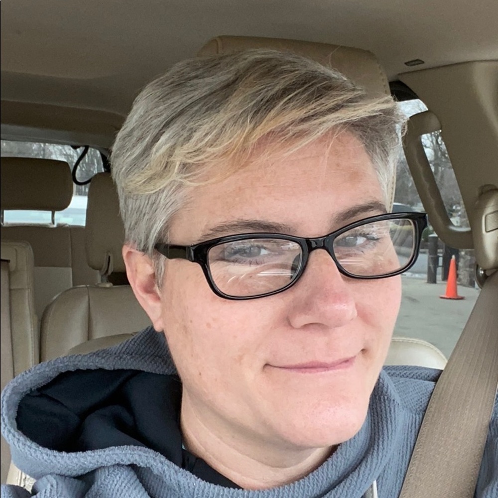 Meet your Posher, Rebecca